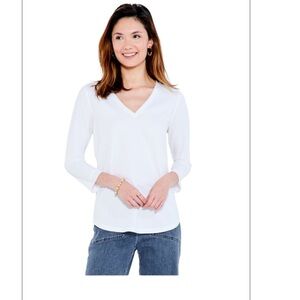 Nic + Zoe NZT 3/4 Sleeve Roll V Top Current in Stores